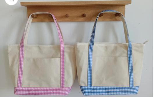 Gingham tote