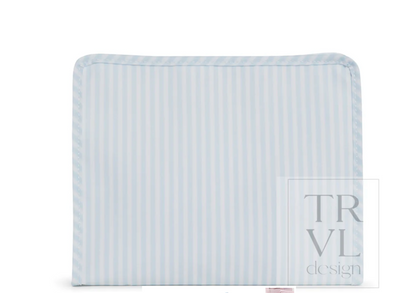 Large TRVL Roadie